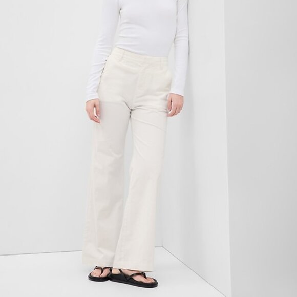 Gap Off-White High Rise Flare Khakis - Picture 1 of 5